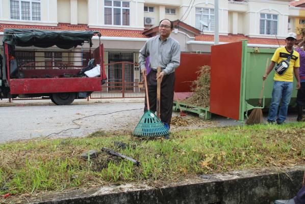 Program Gotong Royong Kebersihan Di Taman Perumahan Apam Putra Bandar Baru Lubok Jong 2015 0 598x399