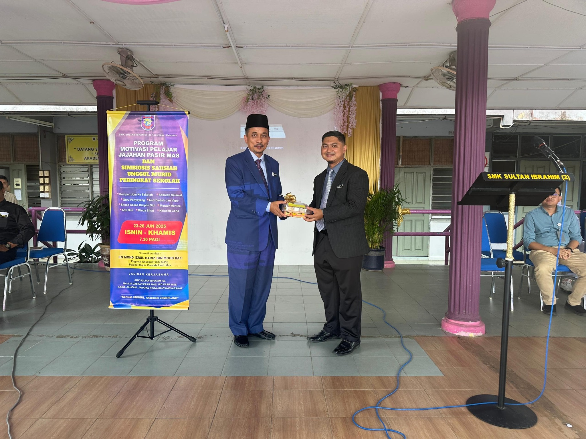 511578028 1073632878205793 4864968674351051331 N