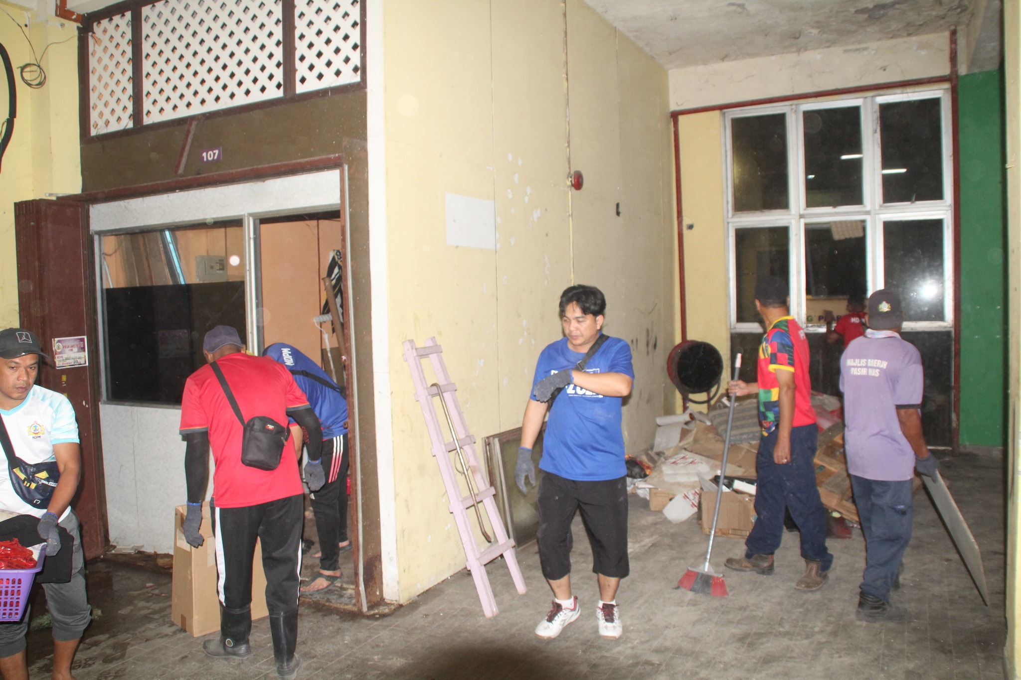 PROGRAM GOTONG-ROYONG FASA 1 PLAZA SERAKAI MAS