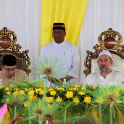 JEMPUTAN SOLAT JUMAAT DAN JAMUAN RAKYAT BERSAMA SULTAN KELANTAN V